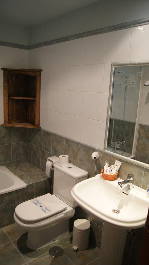 Hotel Conventin Villaviciosa  Bagian luar foto