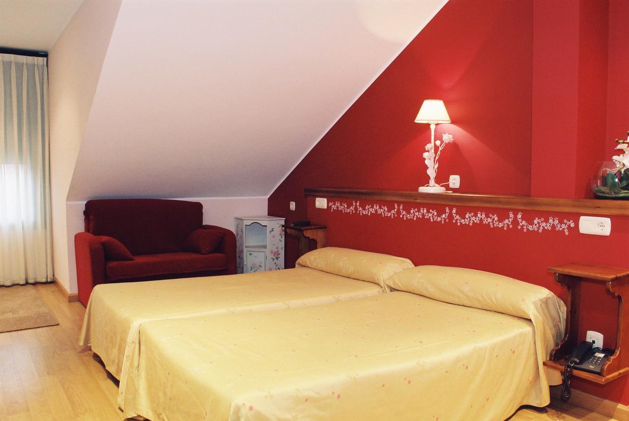 Hotel Conventin Villaviciosa  Bagian luar foto
